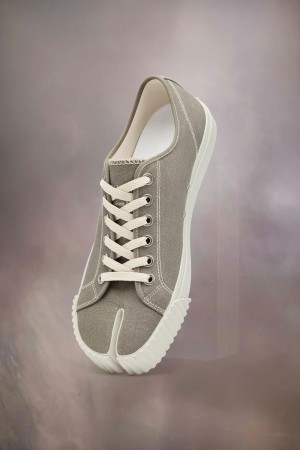 Grey Maison Margiela Tabi Sneakers | AU_MM39190