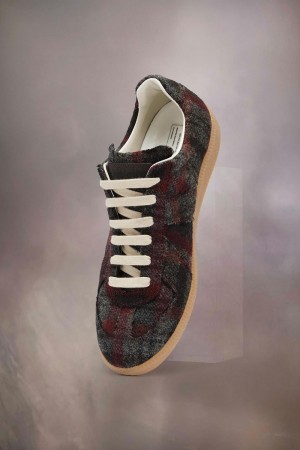 Red Black Maison Margiela Recicla Replica Sneakers | AU_MM13892