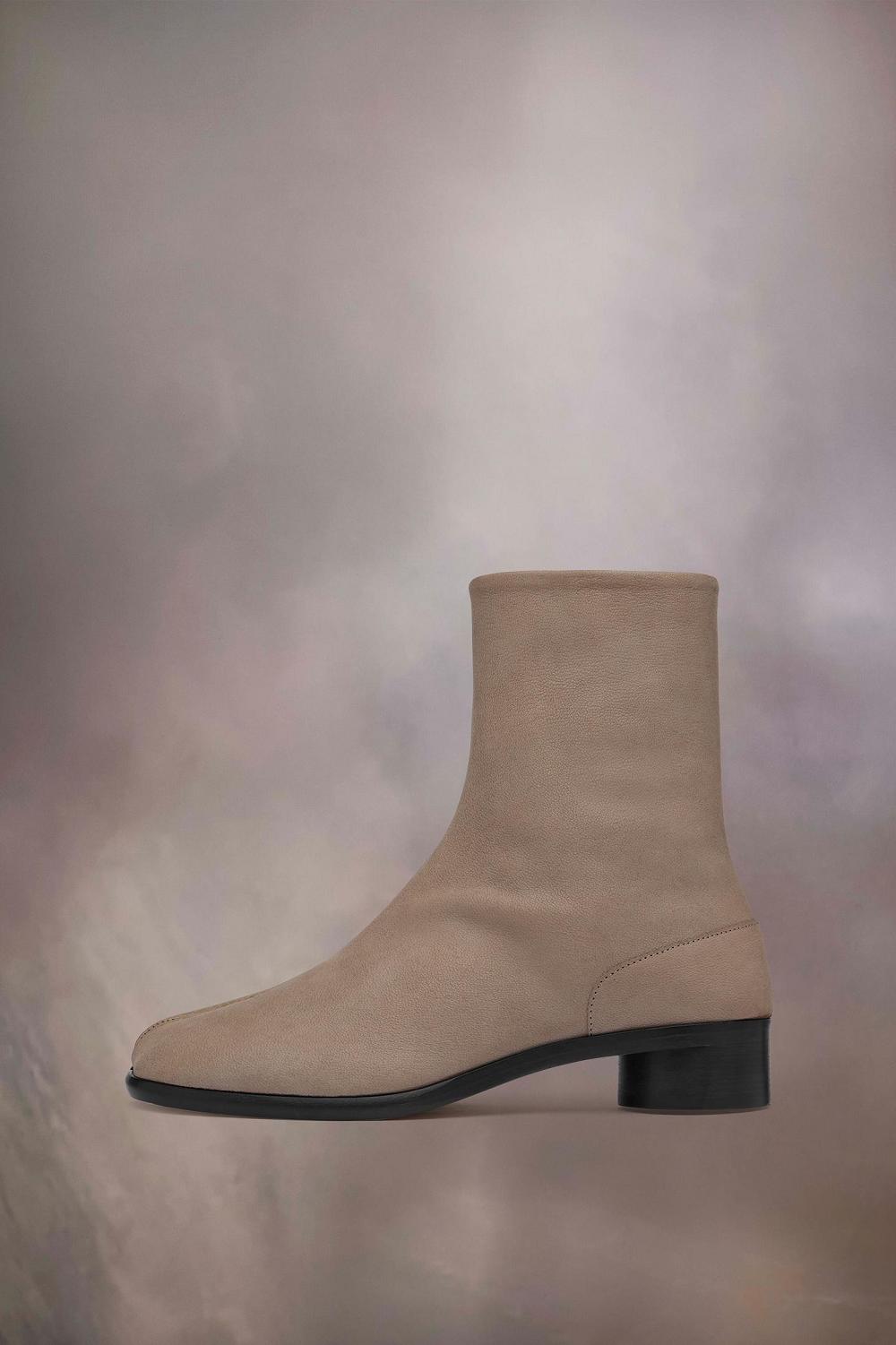 Beige Maison Margiela Tabi Ankle Boots | AU_MM40250