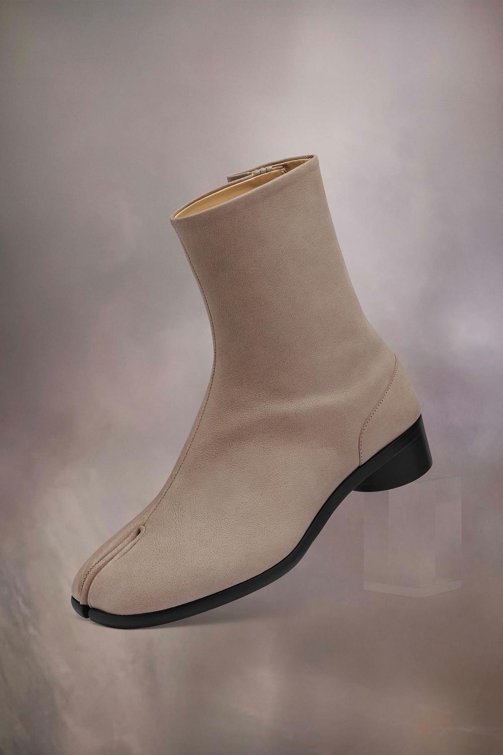 Beige Maison Margiela Tabi Ankle Boots | AU_MM40250