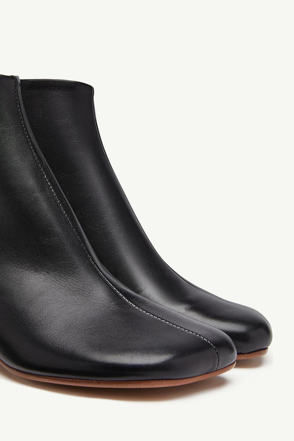 Black Maison Margiela Anatomic Classic Ankle Boots | AU_MM94148