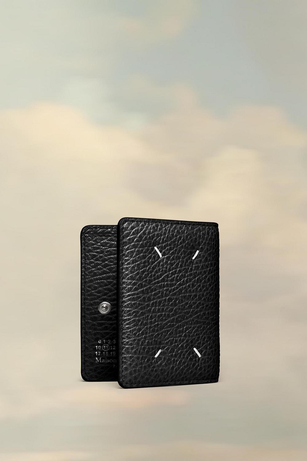 Black Maison Margiela Four Stitches Pocket Cardholder | AU_MM81978