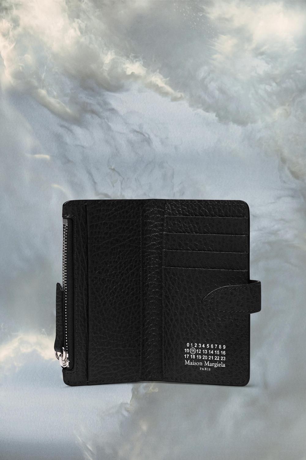 Black Maison Margiela Four Stitches Zip Wallet | AU_MM16258