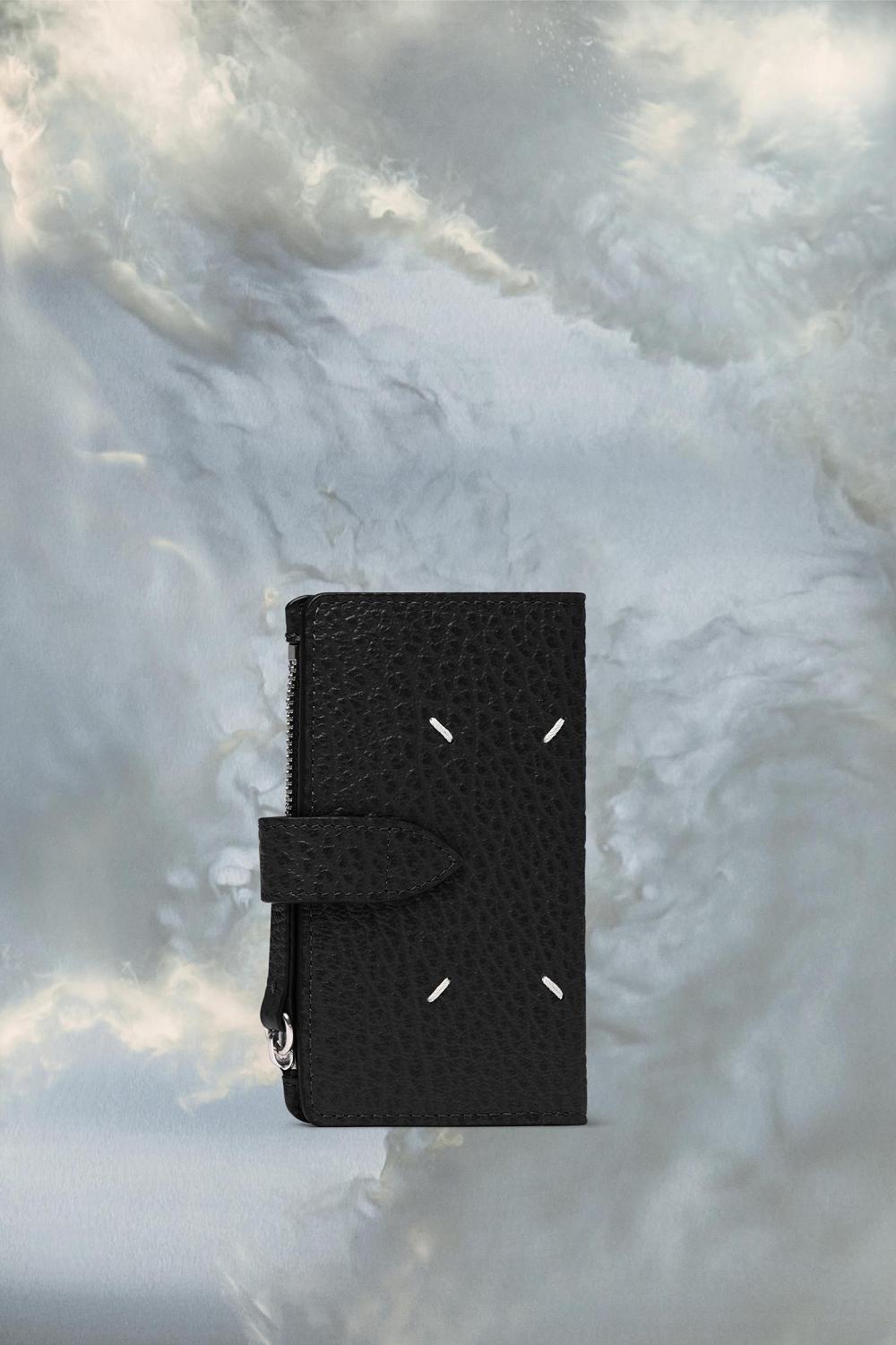 Black Maison Margiela Four Stitches Zip Wallet | AU_MM16258