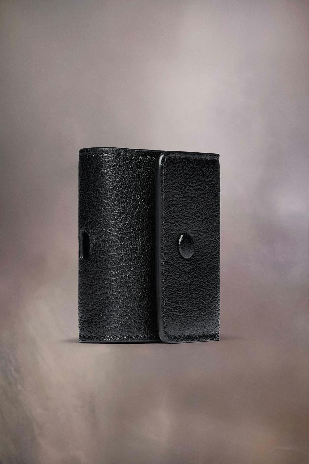 Black Maison Margiela Leather Earphones Case | AU_MM90302