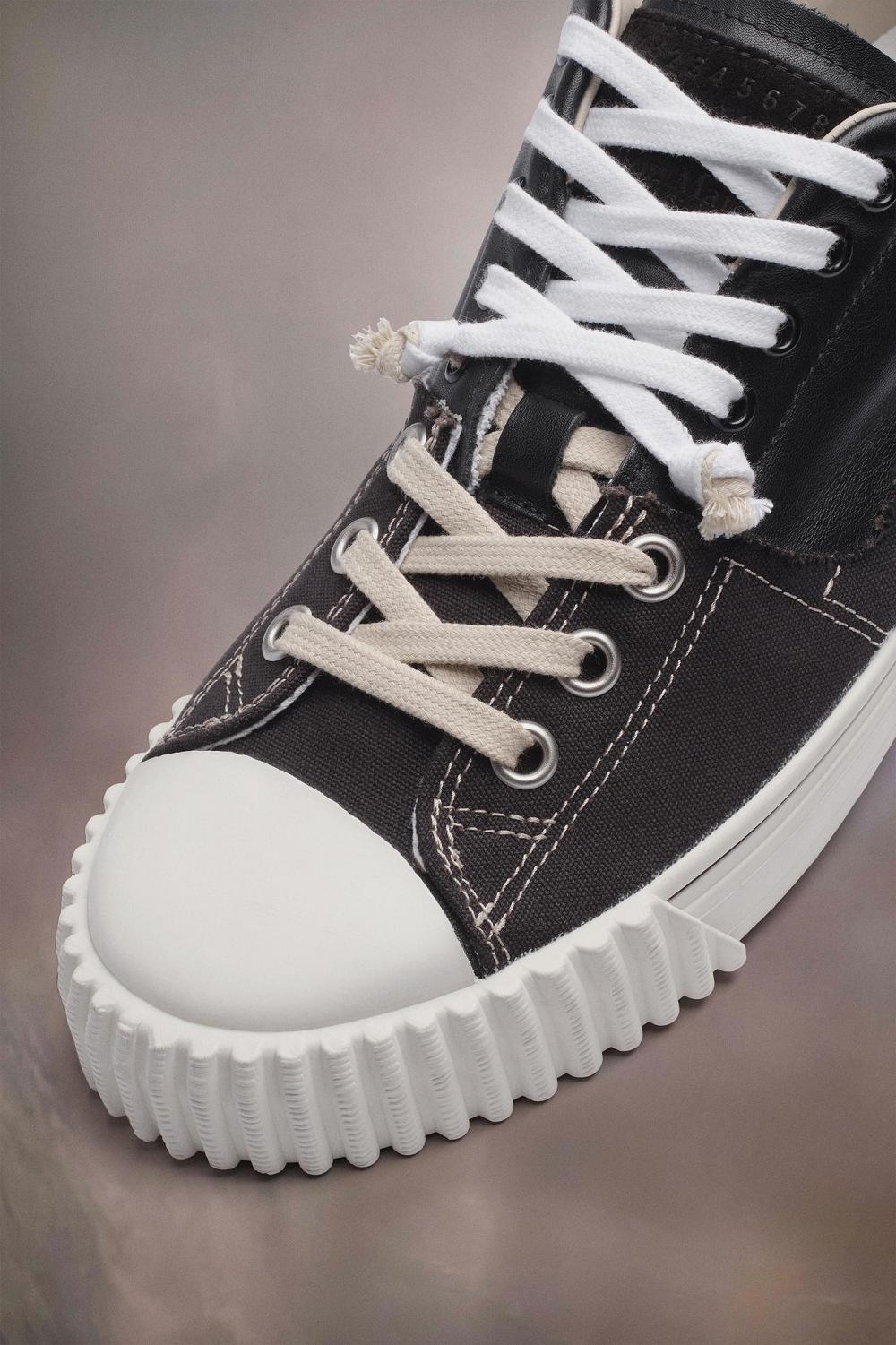 Black Maison Margiela New Evolution Sneakers | AU_MM88235