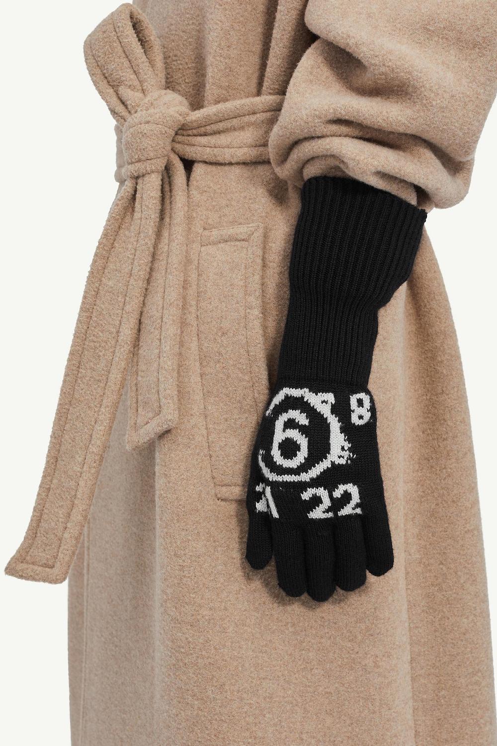 Black Maison Margiela Numeric Wool Gloves | AU_MM28961