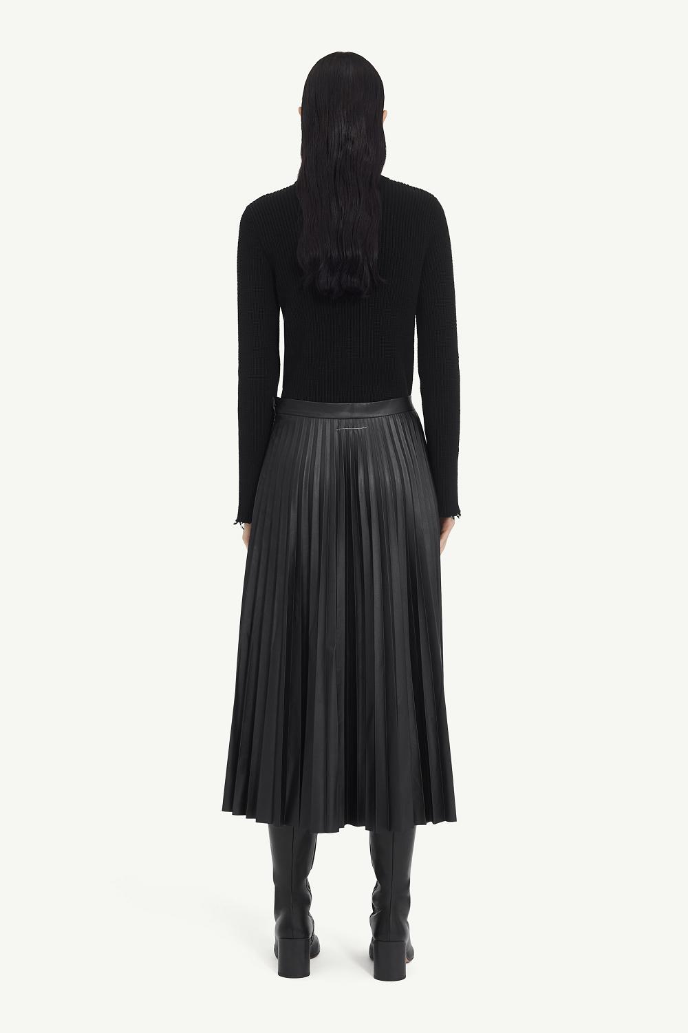 Black Maison Margiela Pleated Faux Leather Midi Skirt | AU_MM37022