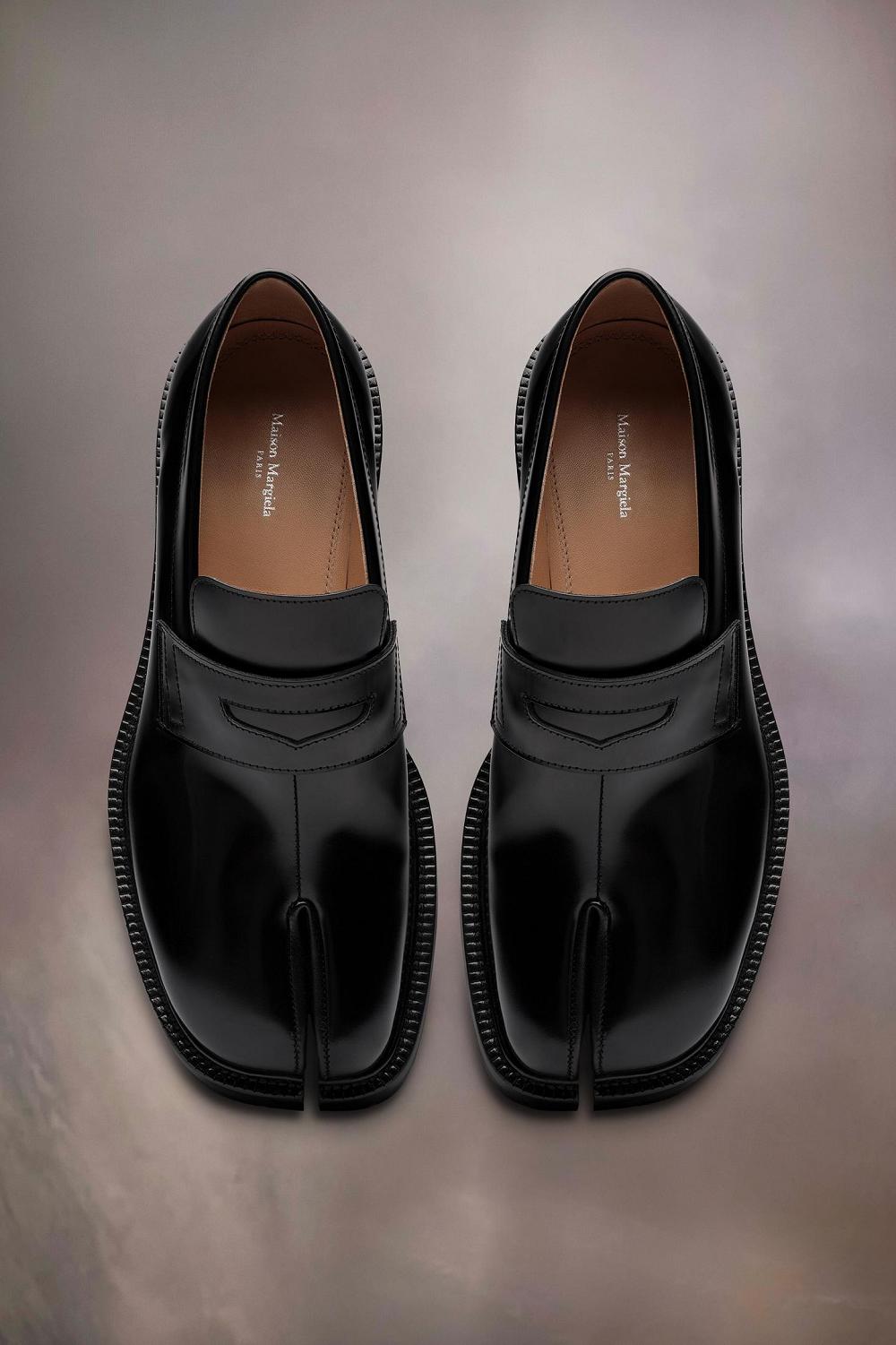 Black Maison Margiela Tabi Loafers | AU_MM34681