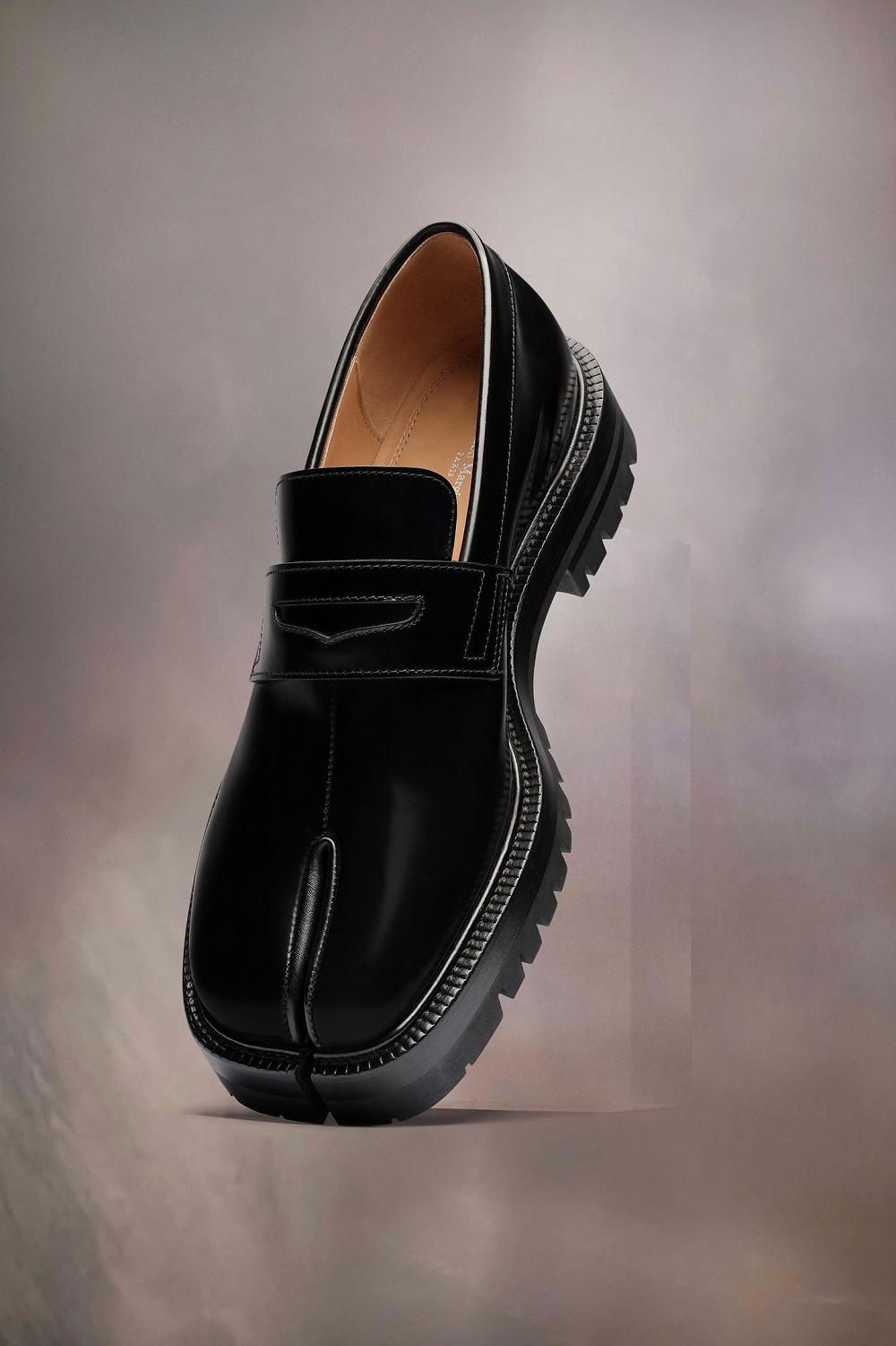 Black Maison Margiela Tabi Loafers | AU_MM34681