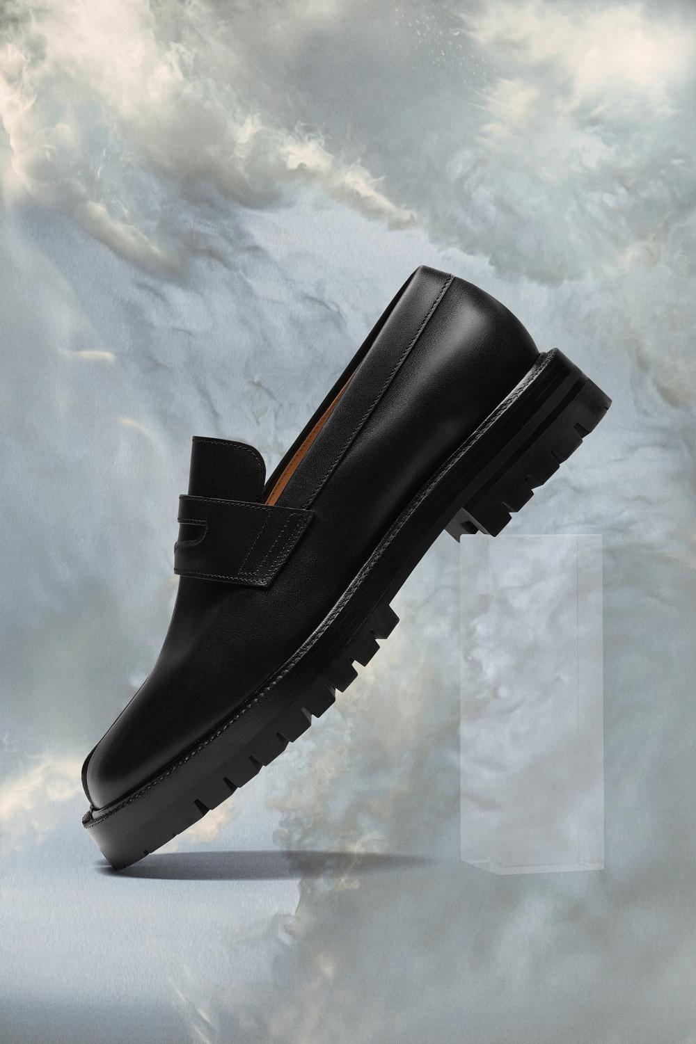 Black Maison Margiela Tabi Loafers | AU_MM77700