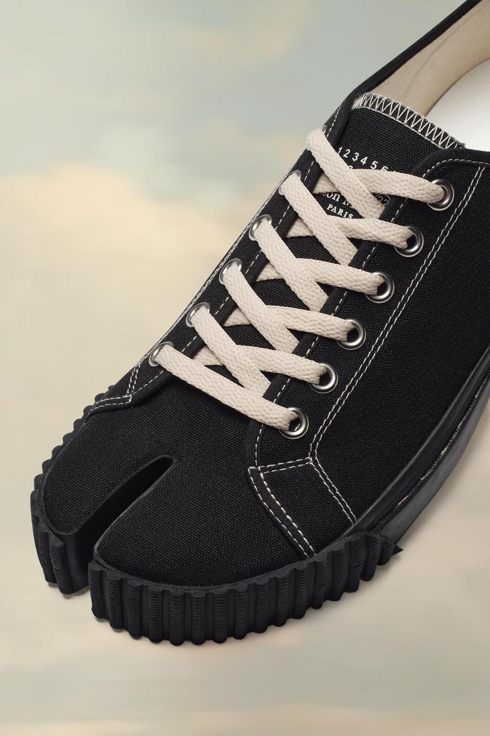 Black Maison Margiela Tabi Sneakers | AU_MM22930