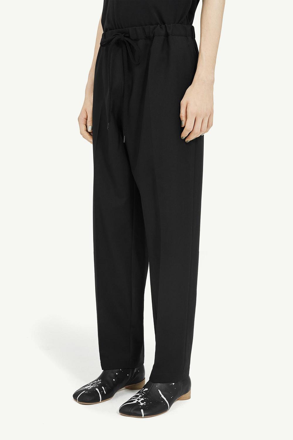 Black Maison Margiela Tapered Leg Tailoring Wool Trousers | AU_MM30650