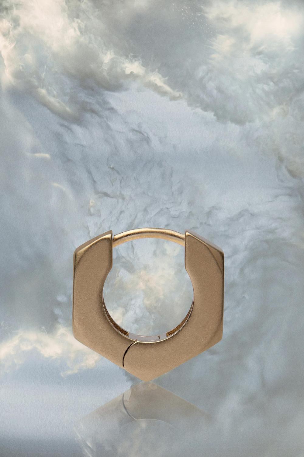 Gold Maison Margiela Bolt And Nut Hoop Earring | AU_MM71485