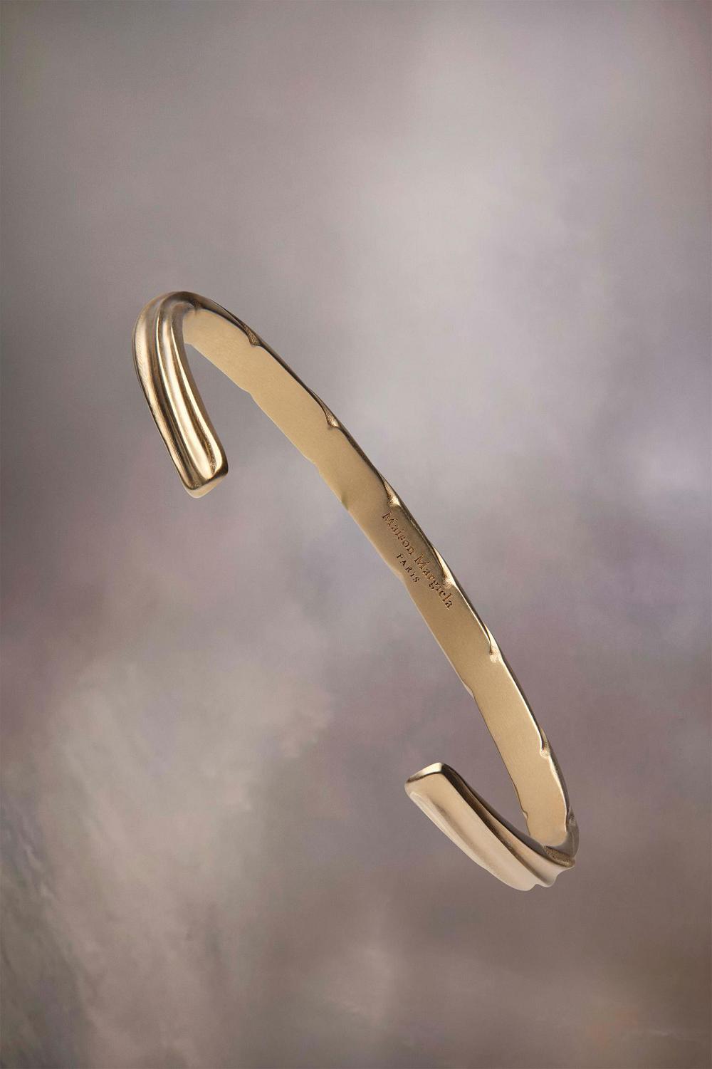 Gold Maison Margiela Timeless Cuff | AU_MM81057