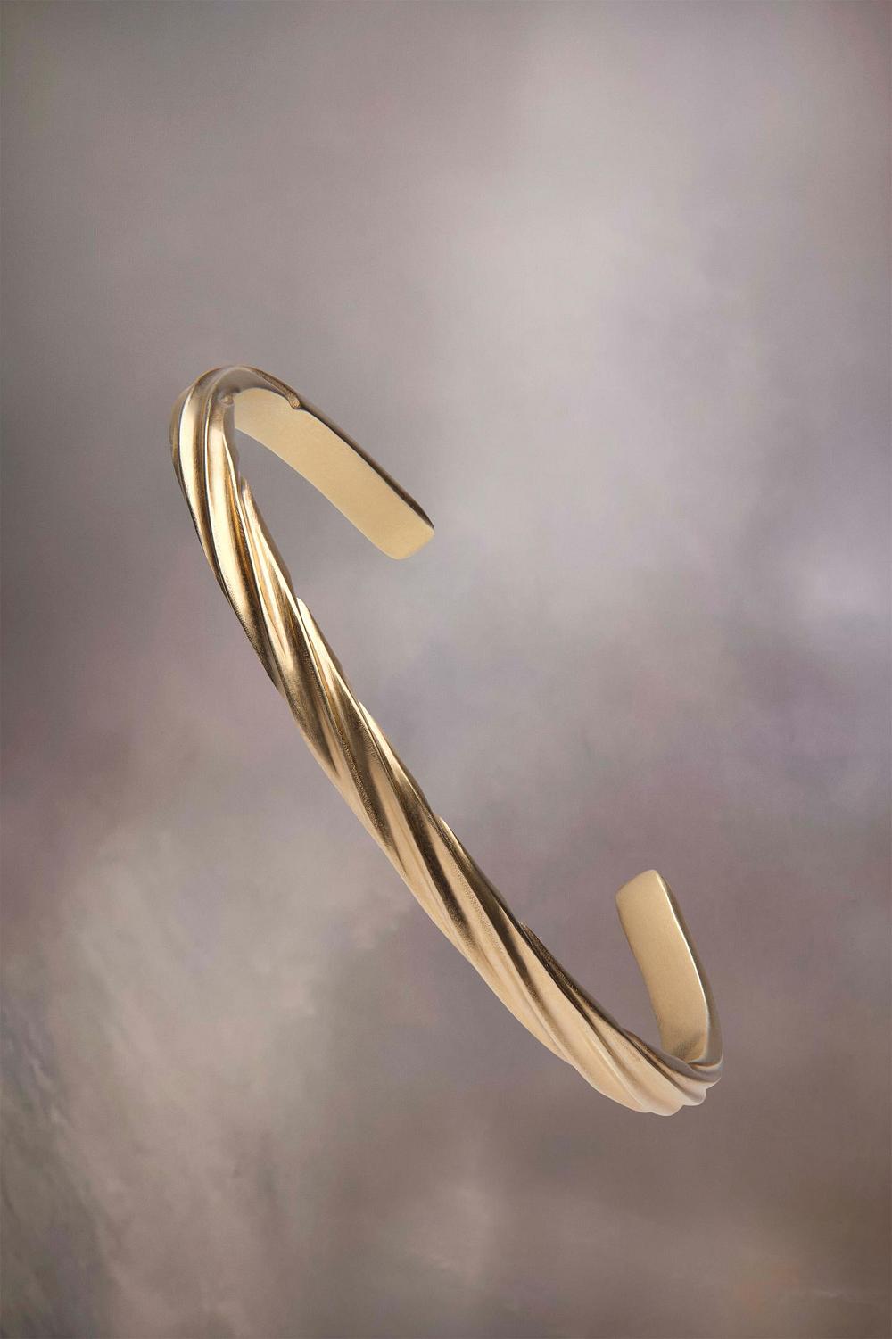 Gold Maison Margiela Timeless Cuff | AU_MM81057