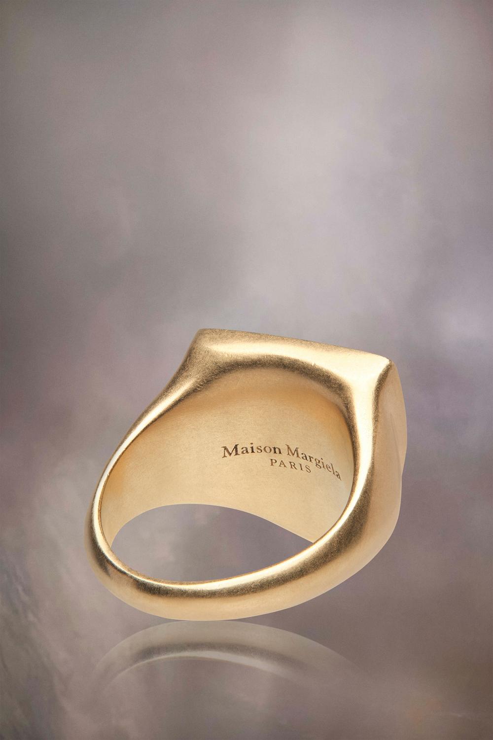 Gold Red Maison Margiela Enamel Signet Ring | AU_MM16054