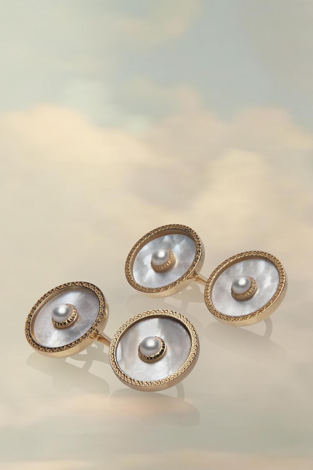 Gold White Maison Margiela Pearl Cufflinks | AU_MM94746