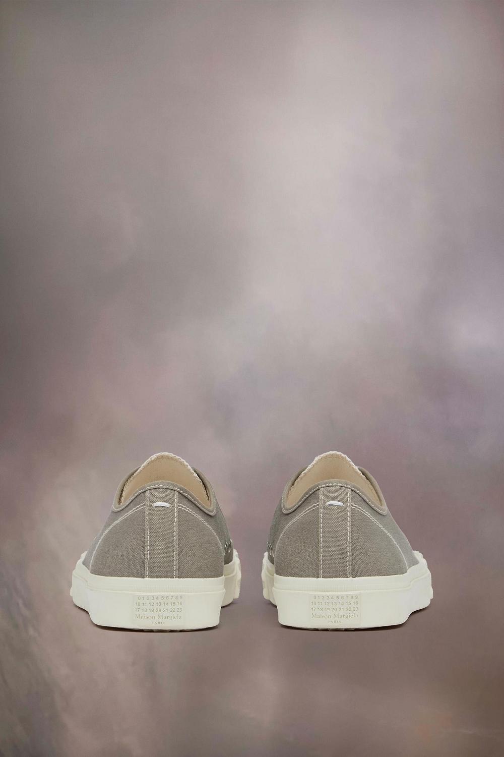 Grey Maison Margiela Tabi Sneakers | AU_MM39190