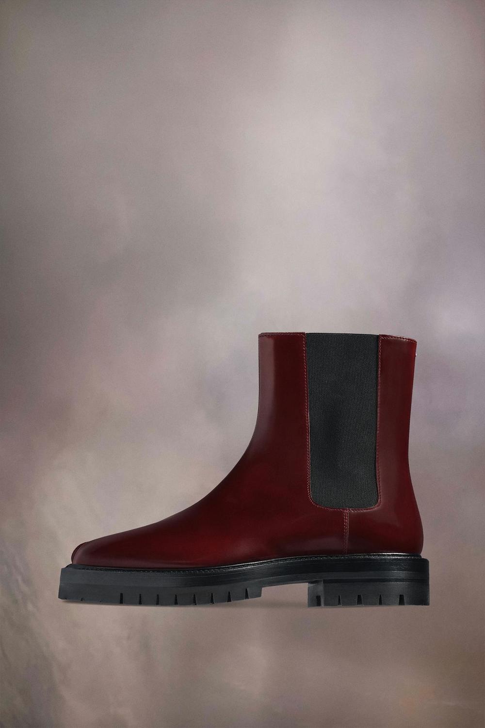 Red Maison Margiela Tabi Chelsea Boot | AU_MM46445