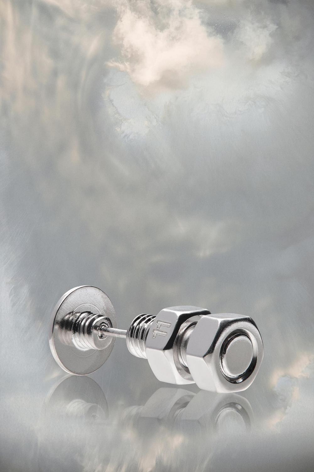 Silver Maison Margiela Bolt And Nut Screw Earring | AU_MM78494