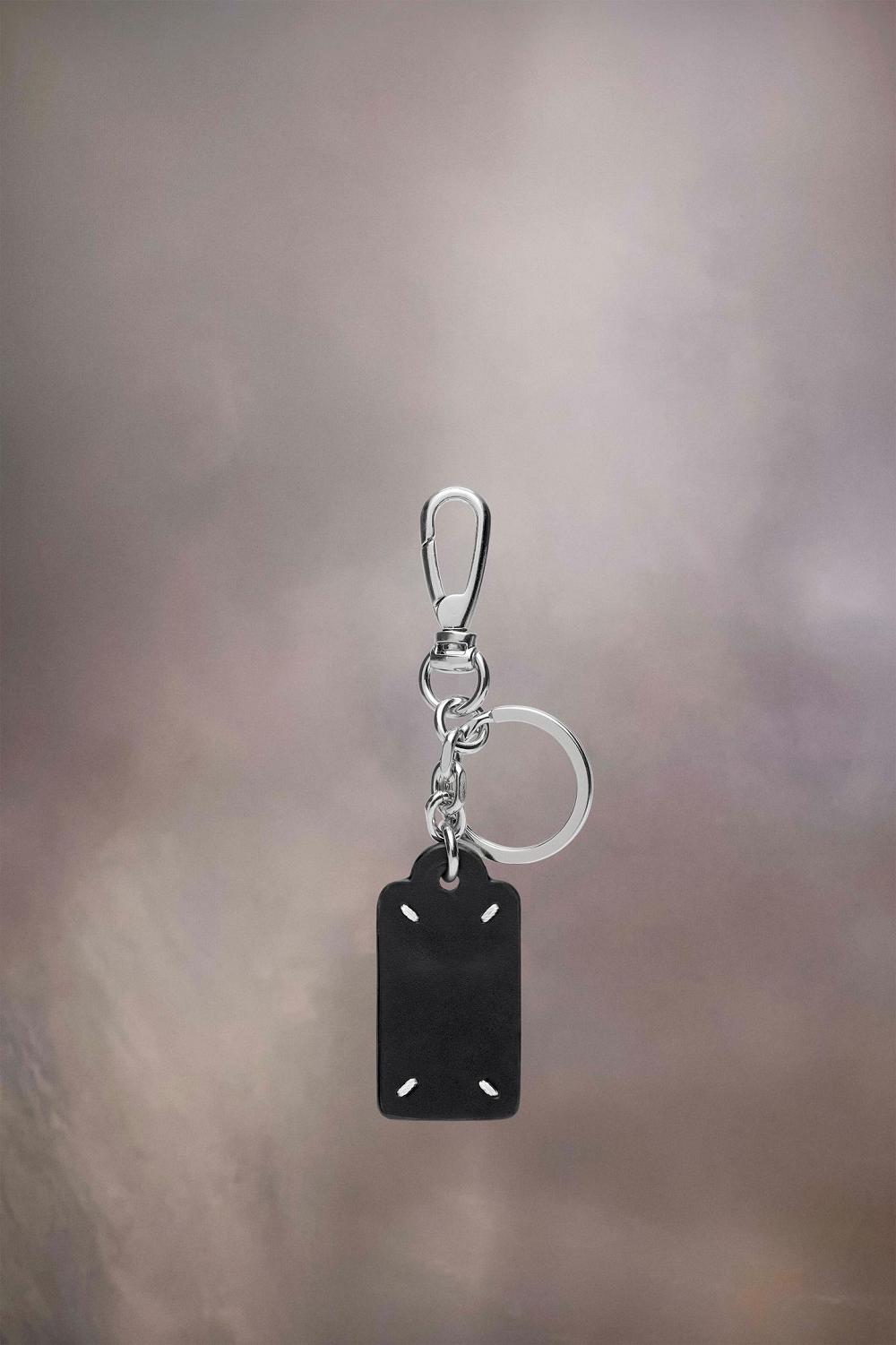 White Black Maison Margiela Four Stitches Keyring | AU_MM91538