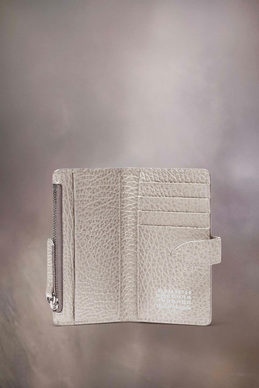 White Maison Margiela Four Stitches Zip Wallet | AU_MM75589