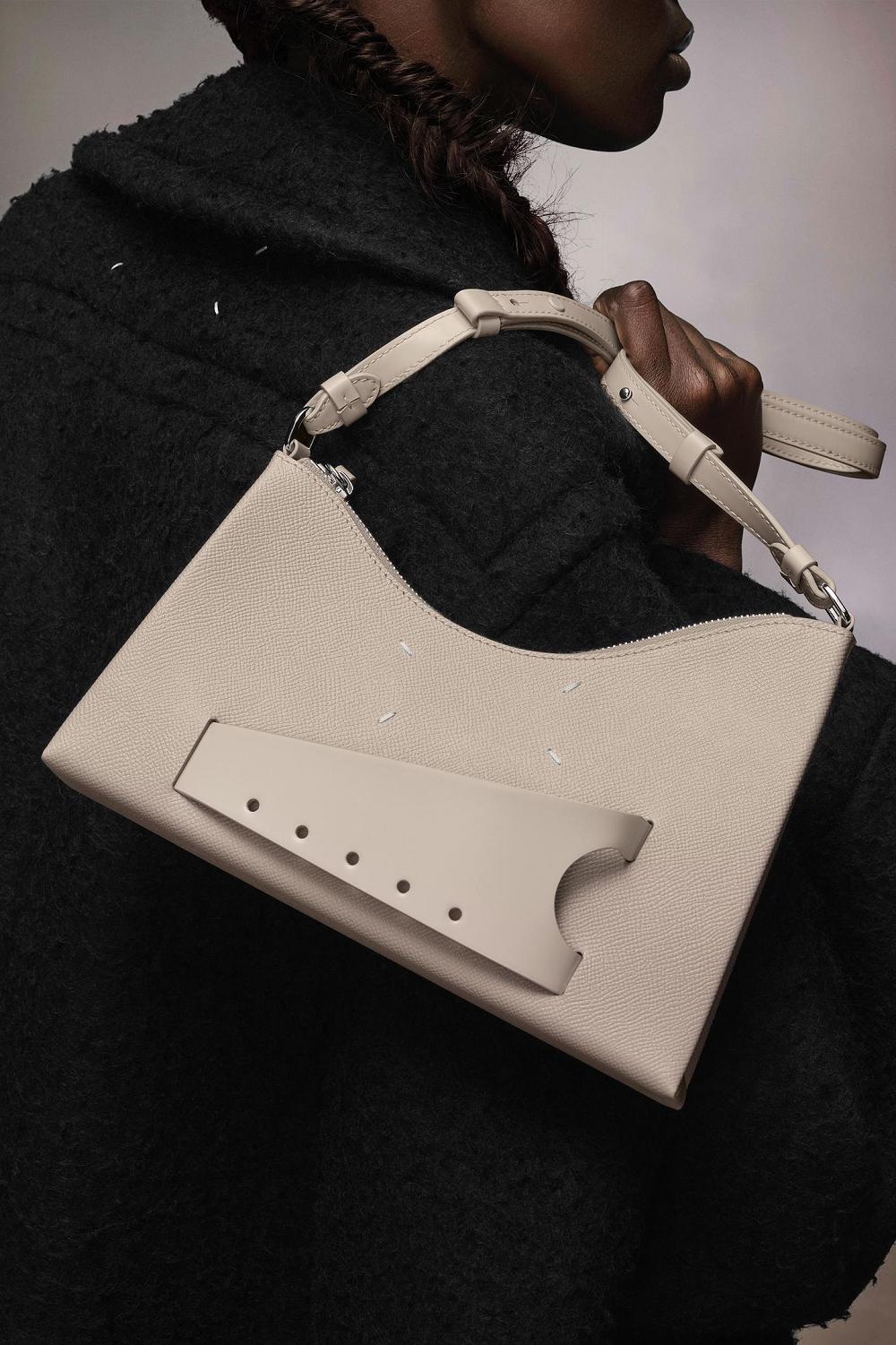 White Maison Margiela Snatched Hobo Small | AU_MM15469