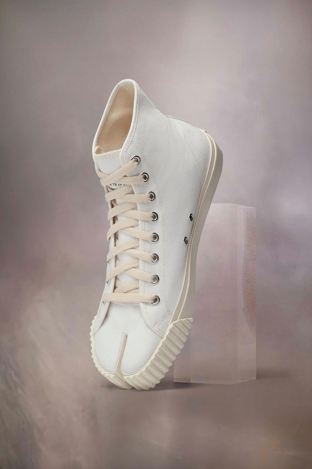 White Maison Margiela Tabi Sneakers | AU_MM99097